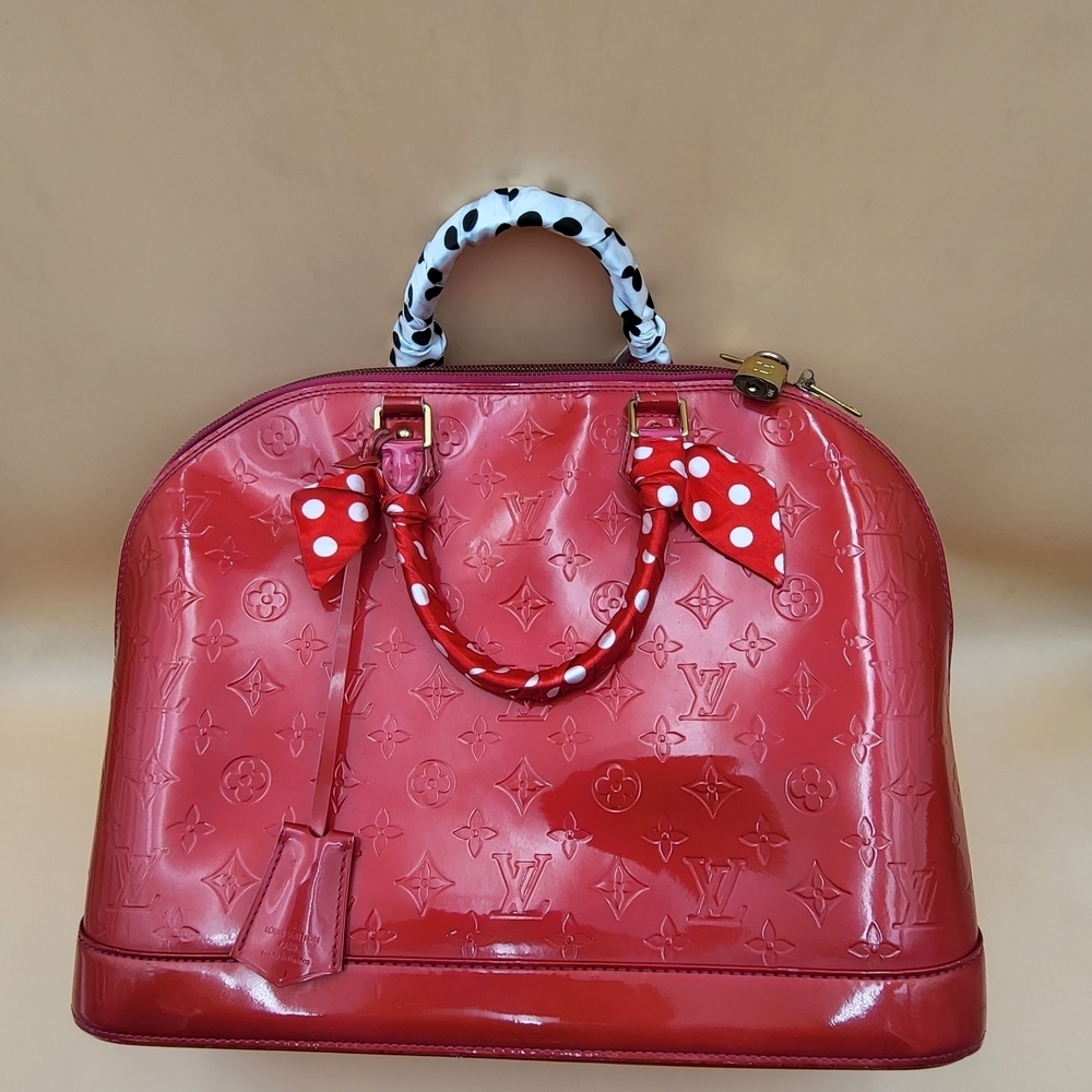 Louis Vuitton Pomme d'Amour Red Monogram Vernis Alma GM Handle Bag..Authentic..